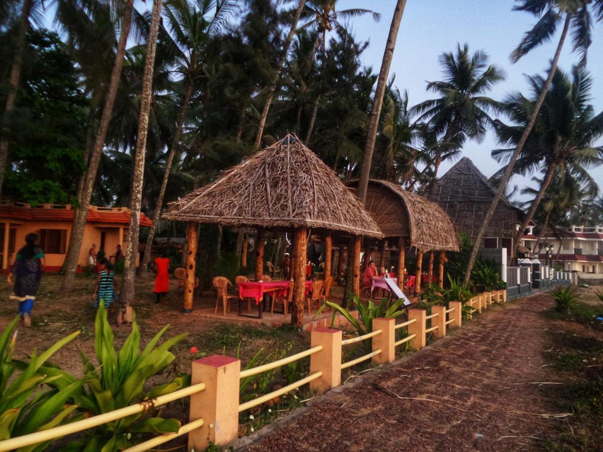 Sukriti Beach Resort Varkala Exterior foto